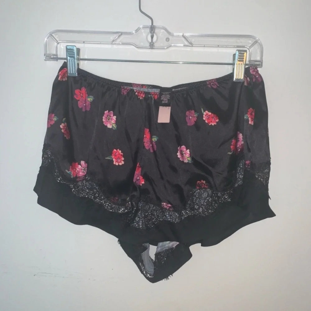 Victoria's Secret Black and Pink Floral Pajama Set - Picture 4 of 4
